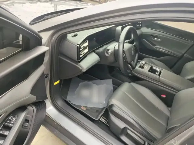 BYD Qin L — Фото автомобиля 15