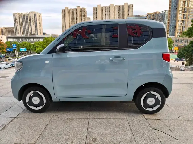 Wuling Hongguang Mini EV — Фото автомобиля 12