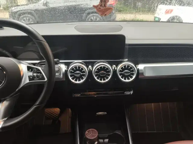 Mercedes-Benz GLB-Class — Фото автомобиля 13