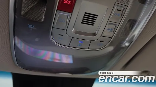 Genesis GV70 2.5T Бензин 2WD — Фото автомобиля 15