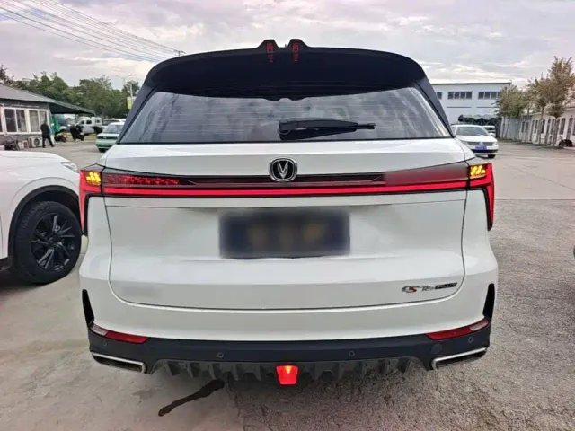 Changan CS75 Plus — Фото автомобиля 5