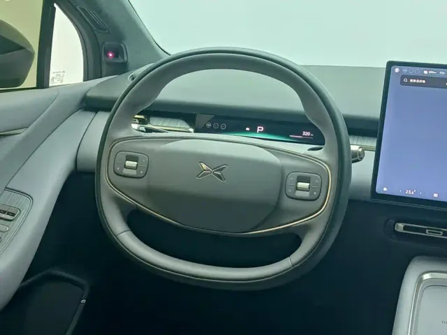 Xpeng P7+ — Фото автомобиля 6