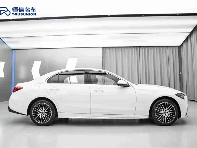 Mercedes-Benz C-Class — Фото автомобиля 4