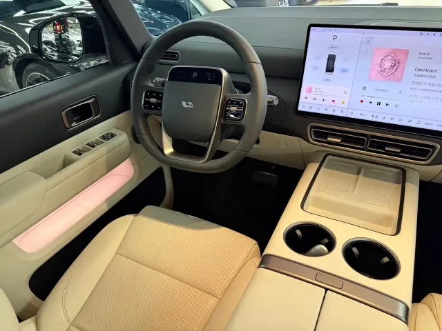 Li Auto MEGA — Фото автомобиля 20