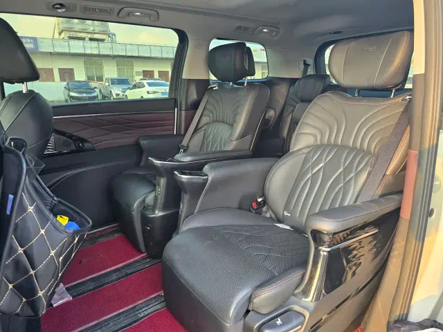 GAC Trumpchi M8 — Фото автомобиля 10