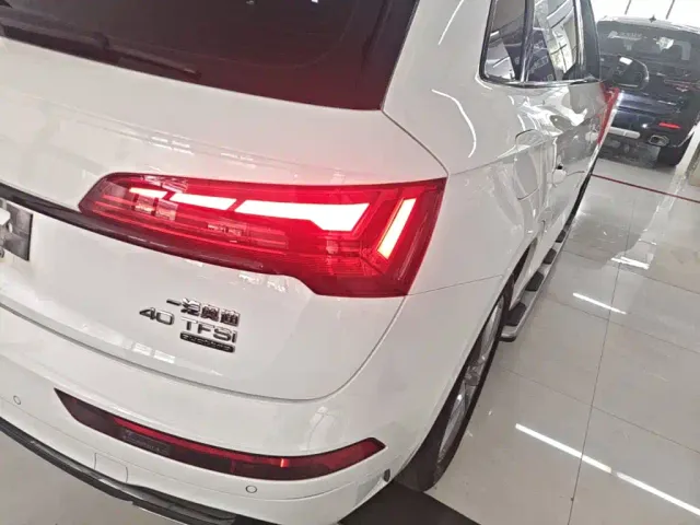 Audi Q5L — Фото автомобиля 7