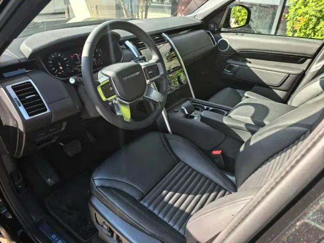 Land Rover Discovery — Фото автомобиля 5
