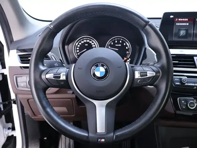 BMW X1 — Фото автомобиля 16