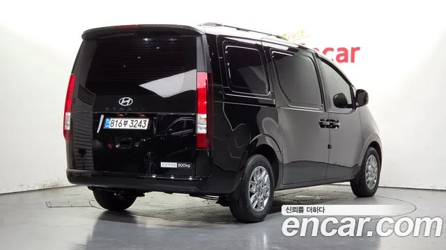 Hyundai Staria — Фото автомобиля 2