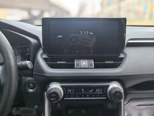 Toyota RAV4 — Фото автомобиля 16