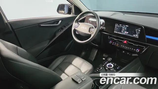 Kia Niro — Фото автомобиля 11