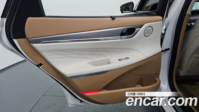 Hyundai Grandeur — Фото автомобиля 25
