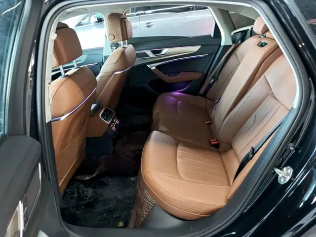 Audi A6L — Фото автомобиля 16