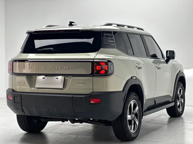 Jetour T1 — Фото автомобиля 9