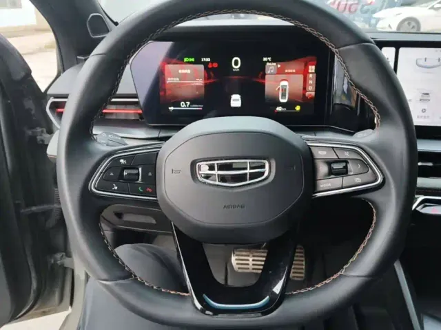 Geely Binrui — Фото автомобиля 10