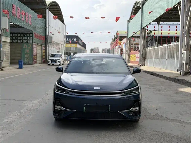 Geely Galaxy A7 — Фото автомобиля 2