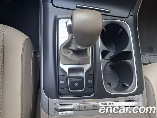Kia Canival — Фото автомобиля 13