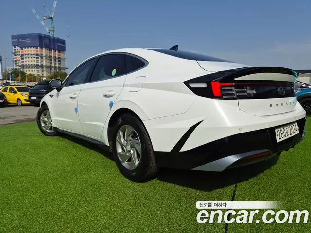 Hyundai Sonata — Фото автомобиля 5