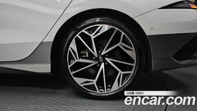 Hyundai Ioniq6 Long Range AWD — Фото автомобиля 18