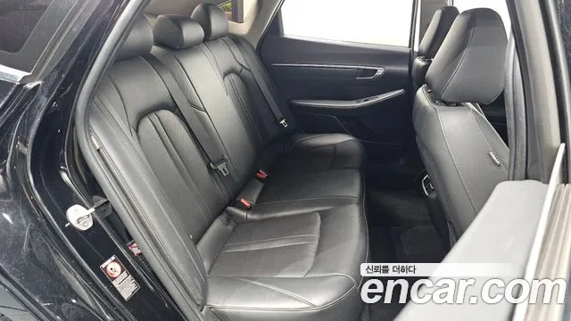 Hyundai Sonata — Фото автомобиля 11