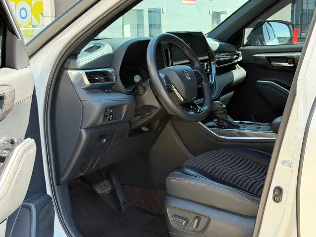 Toyota Crown Kluger — Фото автомобиля 7