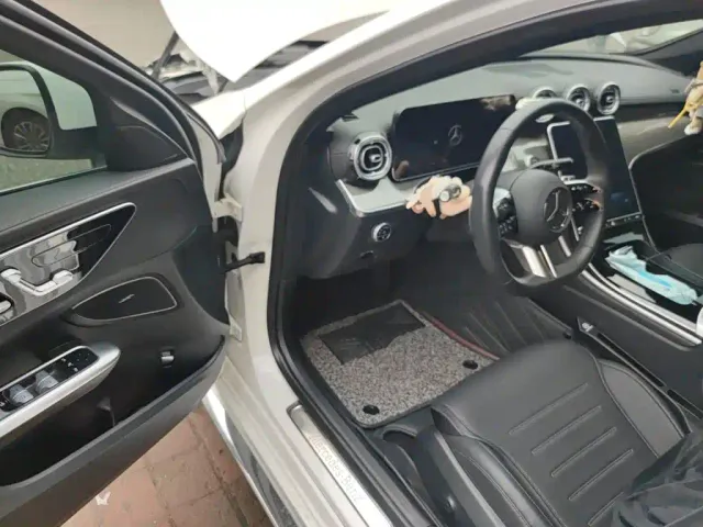Mercedes-Benz C-Class — Фото автомобиля 13
