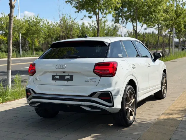 Audi Q2L — Фото автомобиля 22