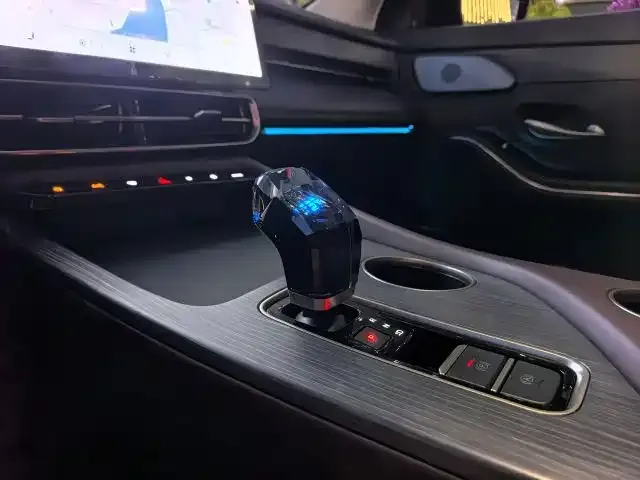 Jetour X90 Pro — Фото автомобиля 9