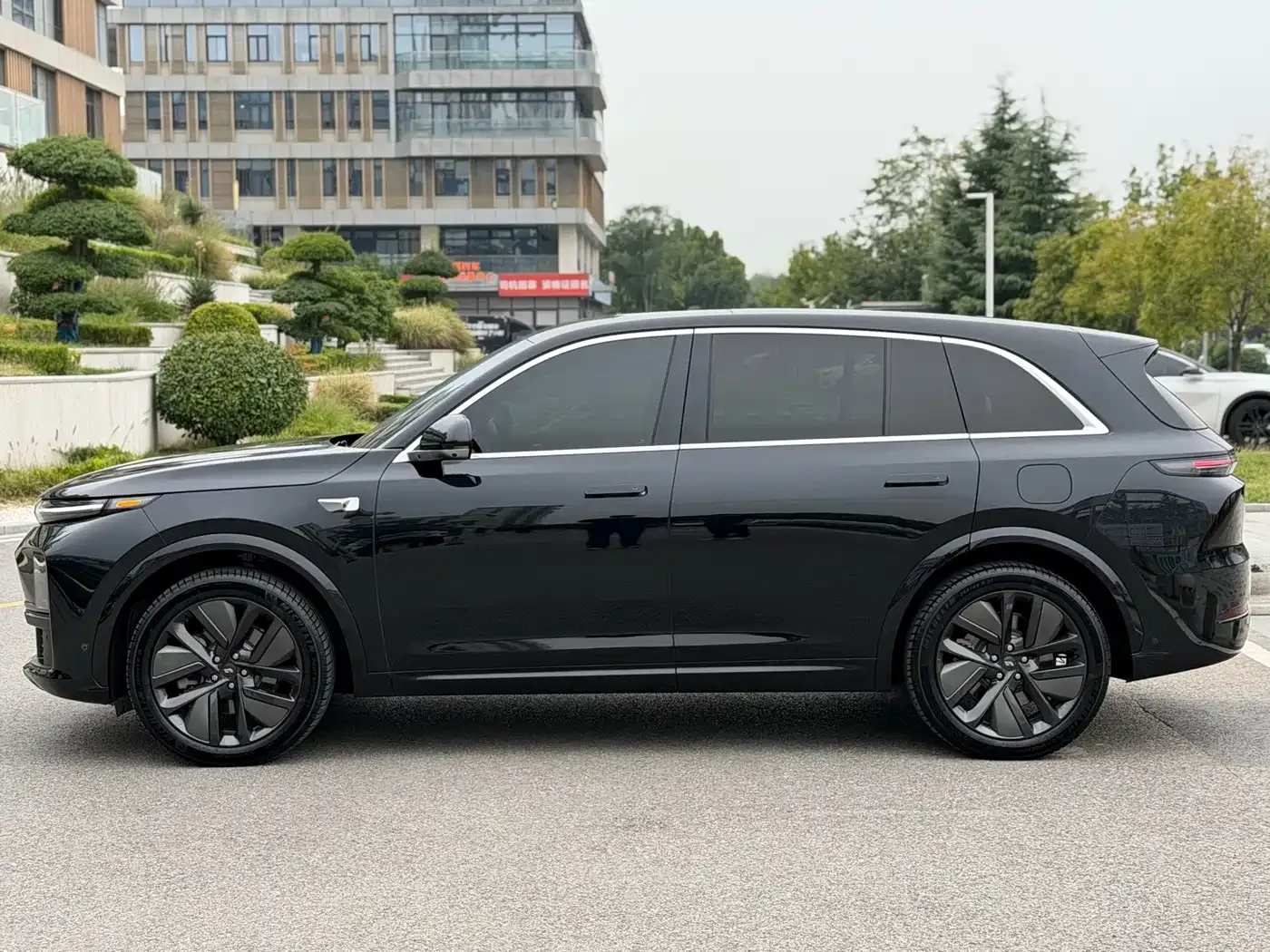 Li Auto Li Auto L7 2024 Pro — Фото автомобиля 4