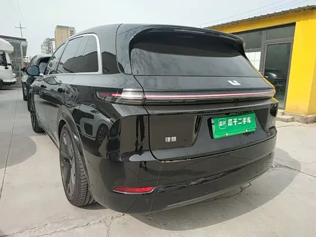 Li Auto L7 — Фото автомобиля 4