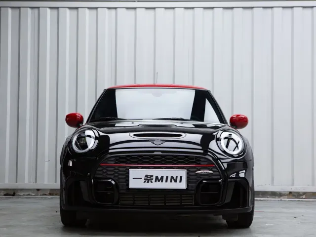 MINI John Cooper Works — Фото автомобиля 6