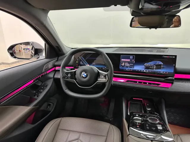 BMW 5 Series — Фото автомобиля 22