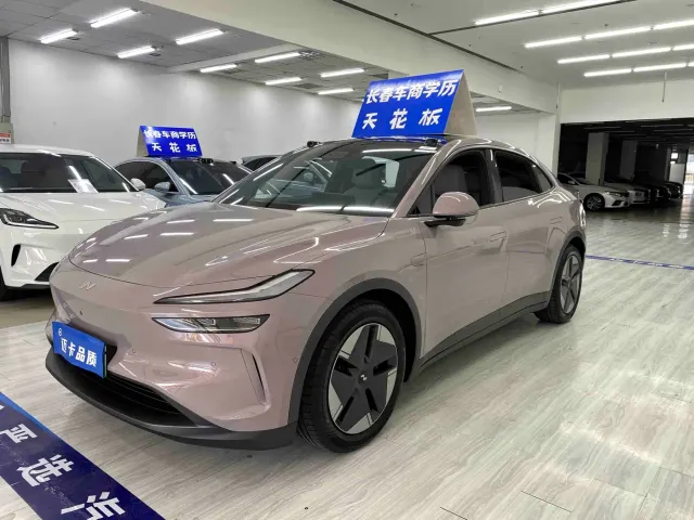 Фотография автомобиля — Onvo L60