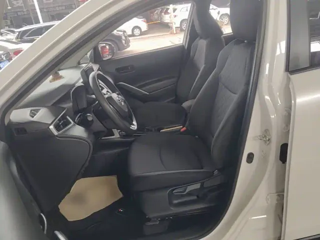 Toyota Corolla Cross — Фото автомобиля 14