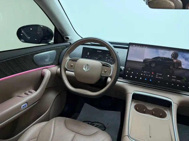 Leapmotor C11 — Фото автомобиля 9