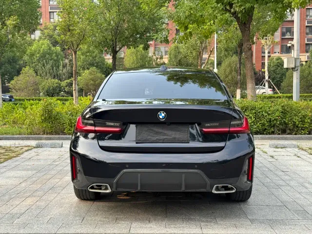 BMW 3 Series — Фото автомобиля 5