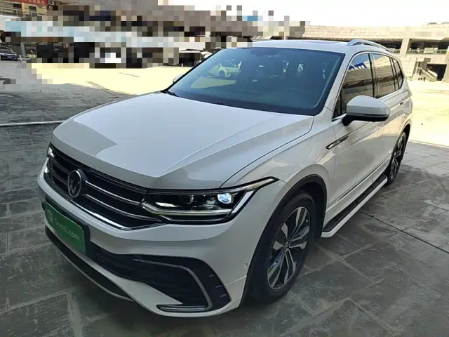 Фотография автомобиля — Volkswagen Tiguan L