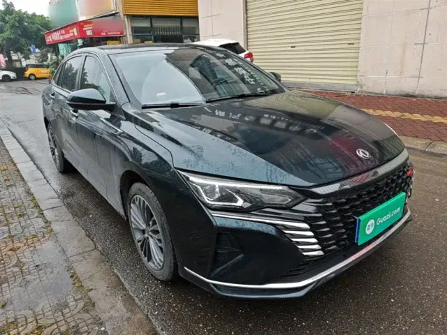 Dongfeng Yixuan MAX — Фото автомобиля 3