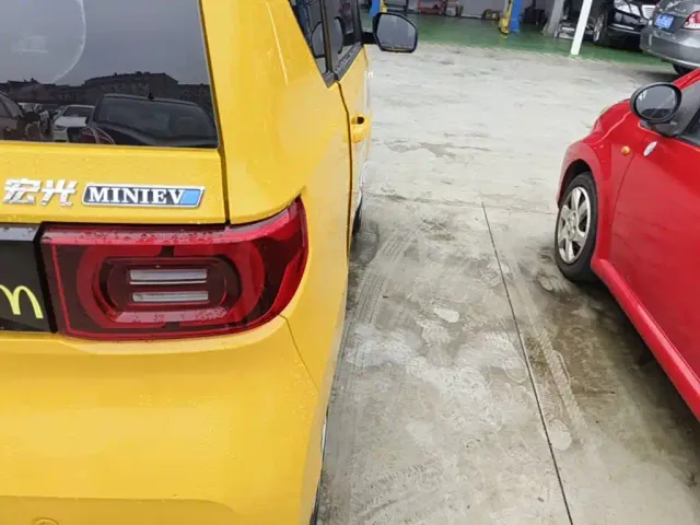 Wuling Hongguang Mini EV — Фото автомобиля 7