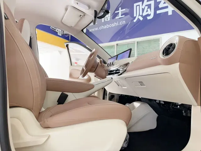 Wuling Bingo — Фото автомобиля 13