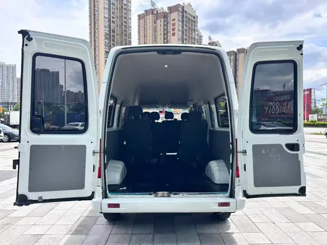 Maxus Xintu V80 — Фото автомобиля 15
