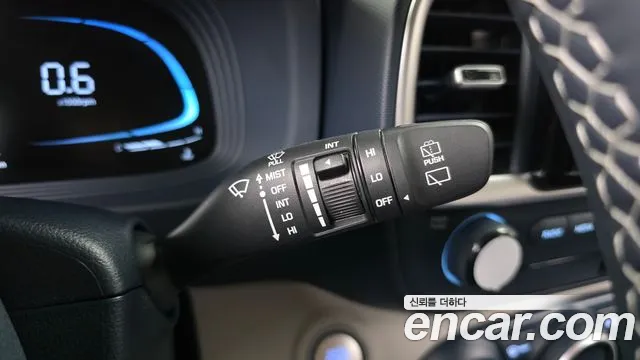 Hyundai Venue — Фото автомобиля 20