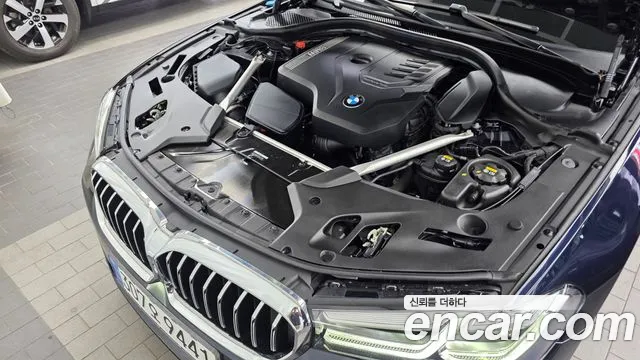 BMW 5-Series — Фото автомобиля 5