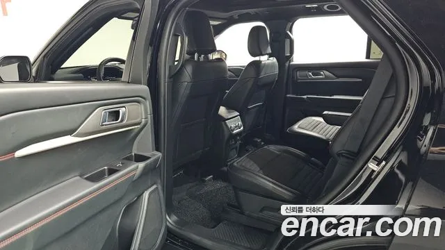 Ford Explorer 6th Gen — Фото автомобиля 18