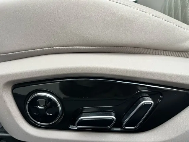 BYD Han — Фото автомобиля 24