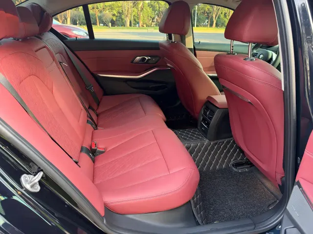BMW 3 Series — Фото автомобиля 7
