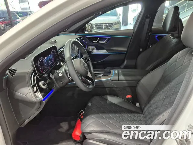 Mercedes-Benz E-Class — Фото автомобиля 10