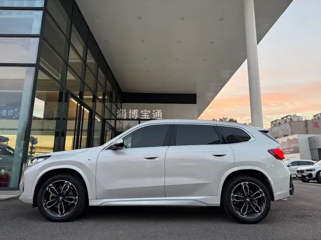 BMW X1 — Фото автомобиля 10