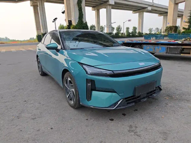 Geely Galaxy L6 — Фото автомобиля 3