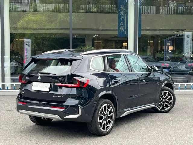 BMW X1 — Фото автомобиля 3